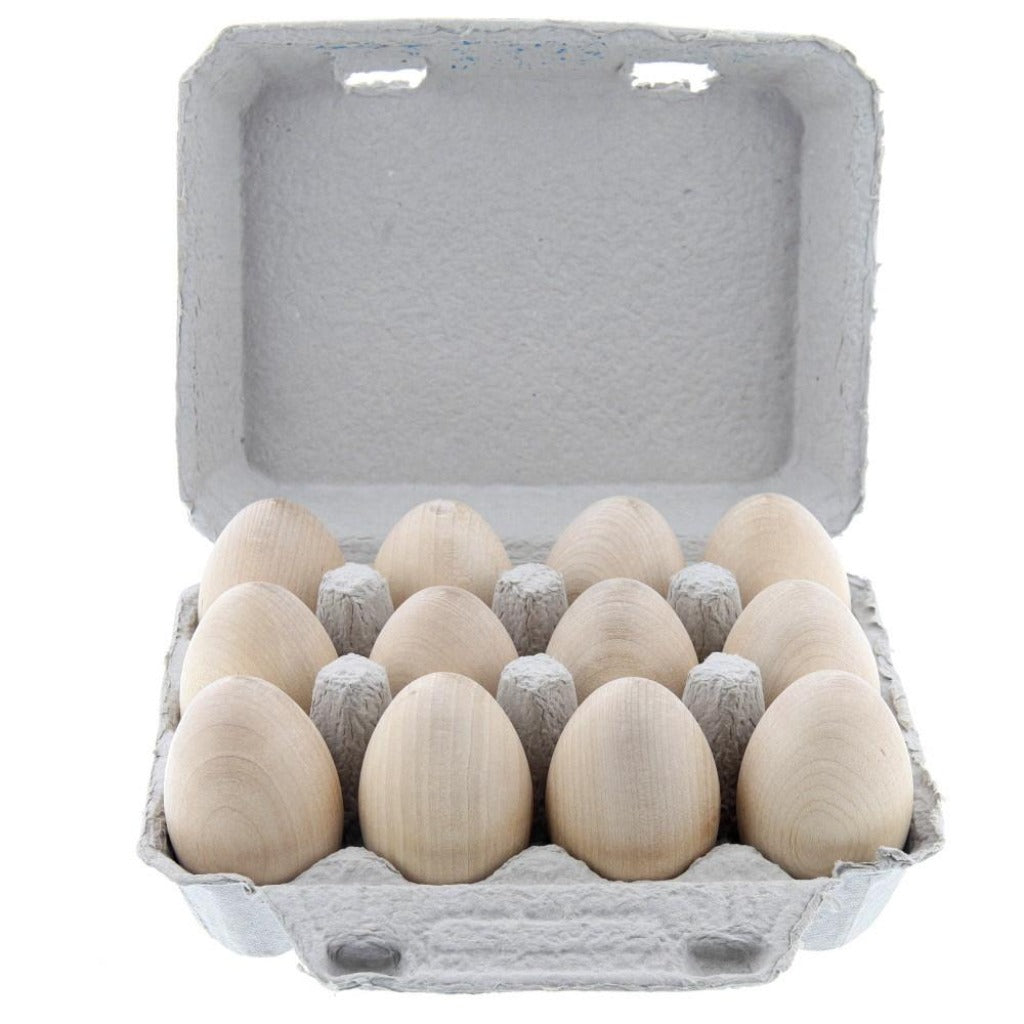 Dozen of wooden eggs