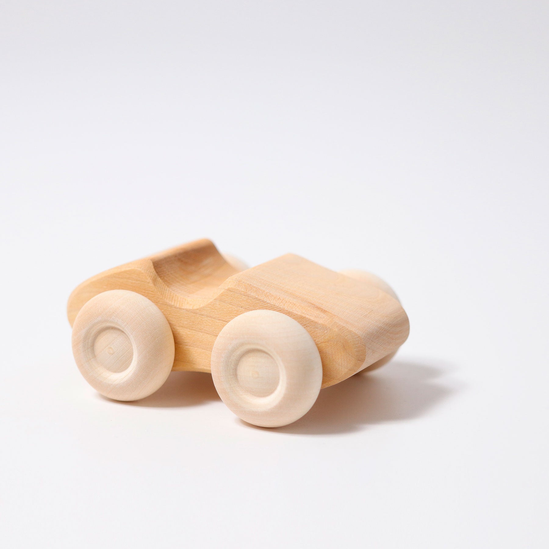 Set of 6 wooden cars