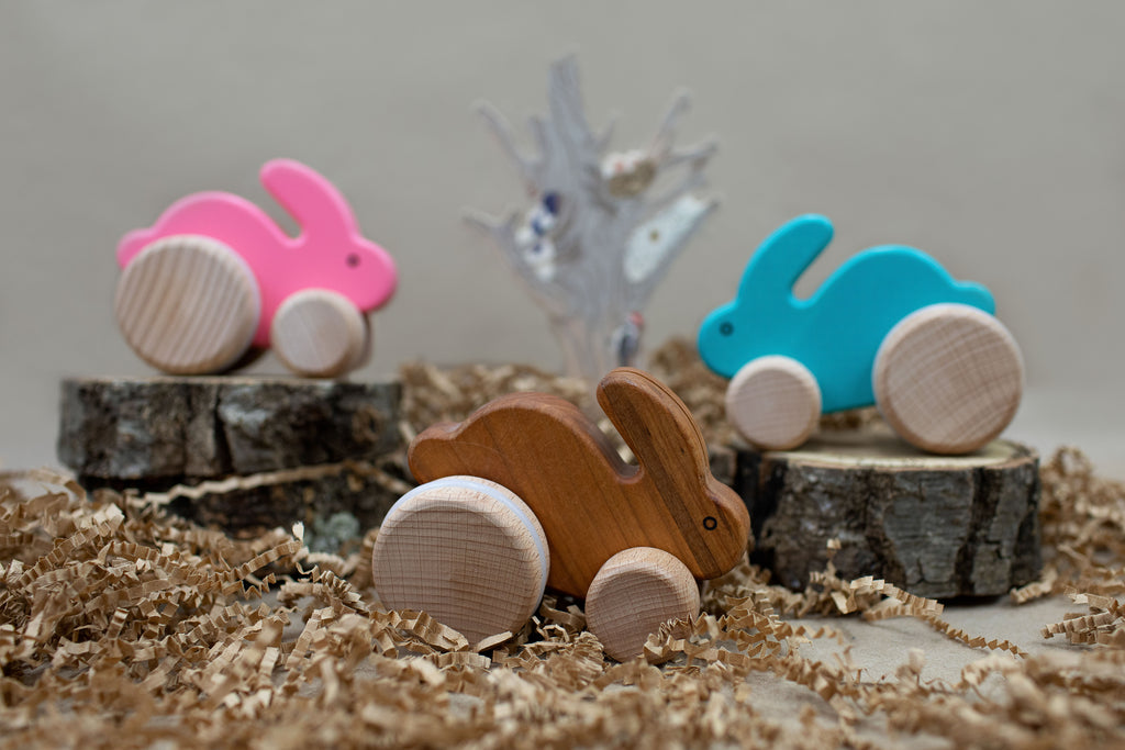 ブリキ玩具　ネジ付　HappyBunny TOYSCLUB 　　共箱入　未使用 Nova Natural Toys & Crafts- World of natural toys, crafts and